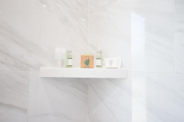 Wilshire Crest Hotel Los Angeles image 11