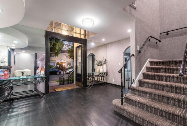 Wilshire Crest Hotel Los Angeles image 18